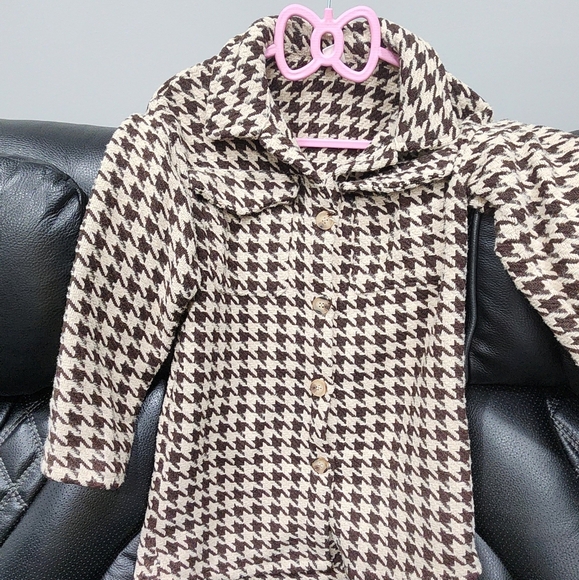 Button-Up Jacket - Picture 2 of 6